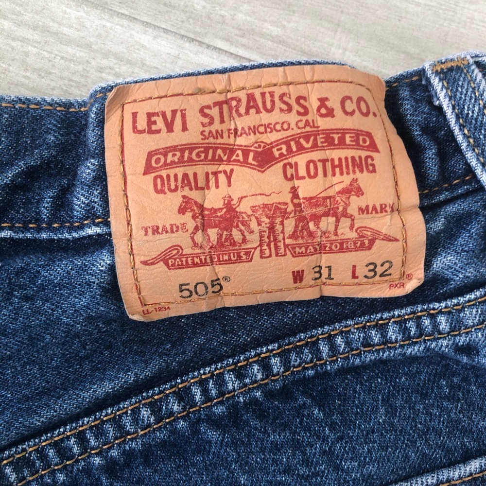 505 Levi’s - Picture 9 of 11